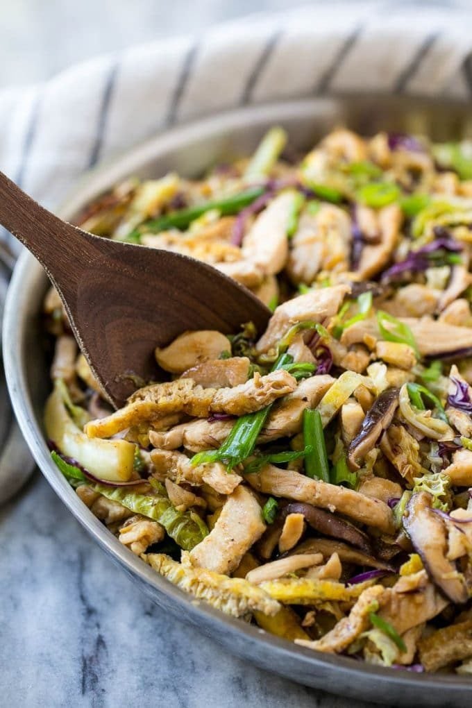 Moo Shu Chicken Recipe | Easy Chicken Recipe | Asian Chicken Recipe | Take Out Recipe | Easy Dinner Recipe #chicken #stirfry #mooshu #dinner #sadud Moo shu chicken in a skillet with vegetables.