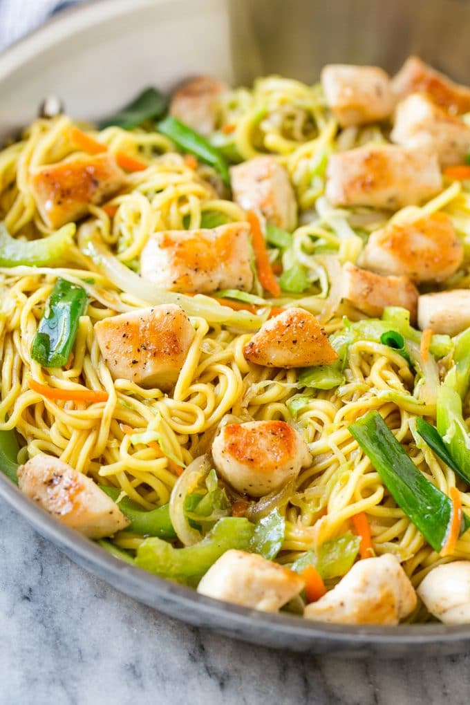 Chicken Chow Mein Recipe | Easy Chicken Recipe | Chow Mein | Chinese Food #chowmein #takeout #asianfood #sadud Chicken chow mein in a skillet with noodles and vegetables.
