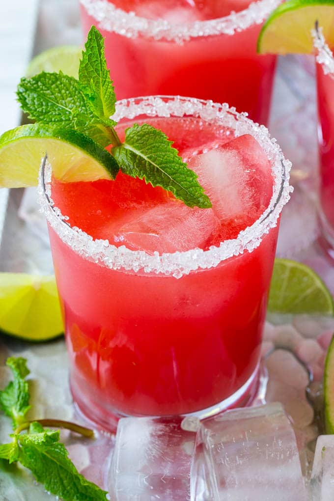 Watermelon Agua Fresca | Watermelon Drink | Agua Fresca Recipe #watermelon #aguafresca #watermelondrink #drink #sadud #summer A glass of agua fresca made with fresh watermelon.