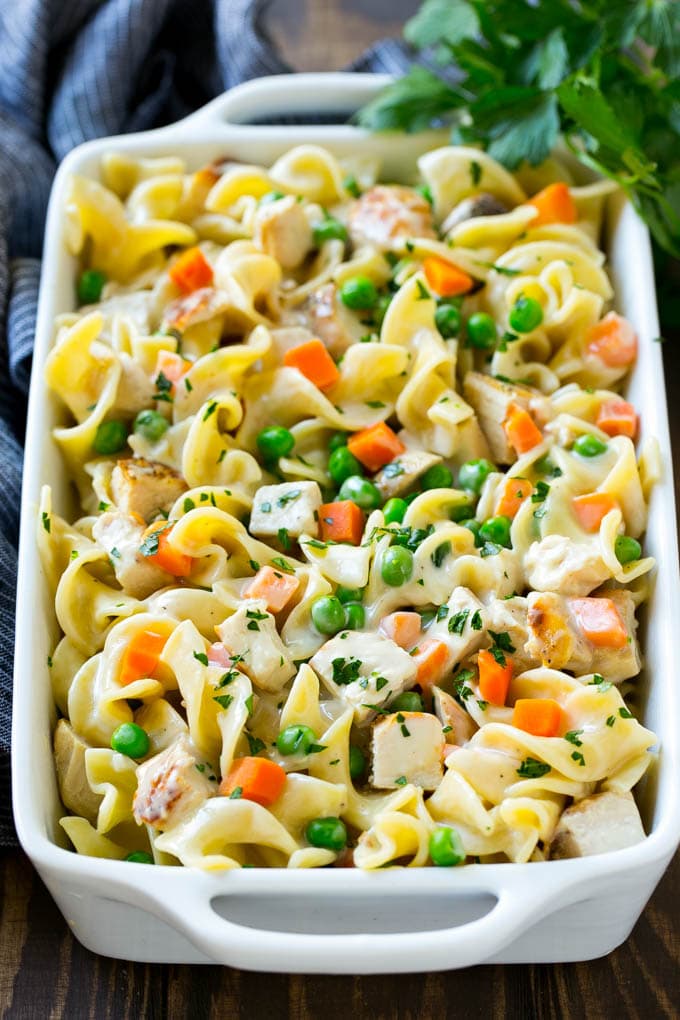 Chicken Noodle Casserole Recipe | Creamy Chicken Casserole | Cream of Chicken Soup Casserole | Noodle Casserole #casserole #chicken #noodles #dinner #pasta #sadud This chicken noodle casserole is diced chicken, veggies and egg noodles all in a creamy sauce.