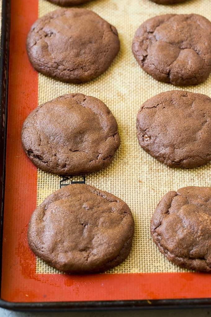 Nutella Cookies Recipe | Nutella Stuffed Cookies | Chocolate Cookies #nutella #chocolate #cookies #baking #dessert #sadud Baked chocolate stuffed cookies.