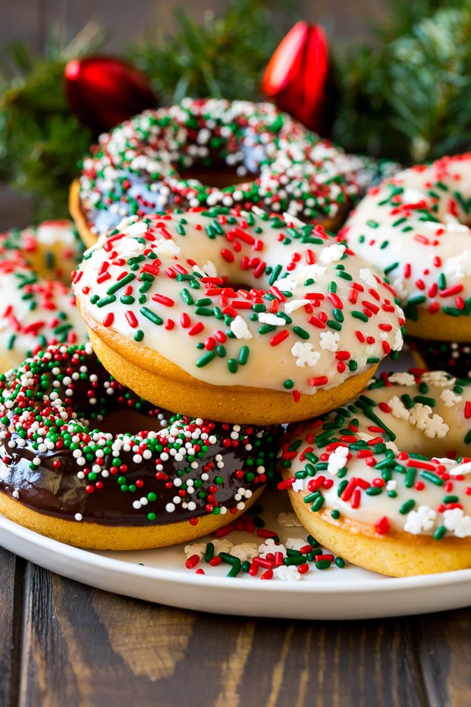 Baked Donuts Recipe | Cake Donuts | Chocolate Donuts | Sprinkle Donuts #donuts #chocolate #sprinkles #breakfast #brunch #sadud Baked donuts topped with chocolate ganache and decorated with holiday sprinkles.