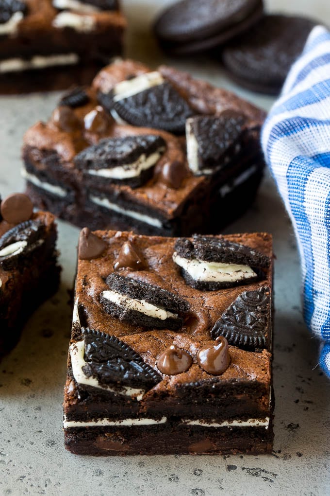 Oreo Brownies Recipe | Homemade Brownies | Chocolate Chip Brownies #brownies #oreos #chocolate #dessert #sweets #sadud Oreo brownies with layers of cookies between a rich fudgy dough.