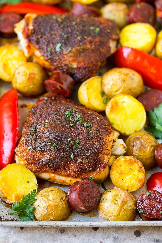 Spanish Chicken Recipe | Sheet Pan Meal | Chicken and Potatoes #spanishfood #chicken #sausage #potatoes #dinner #sadud Spanish chicken thighs with chorizo and potatoes.
