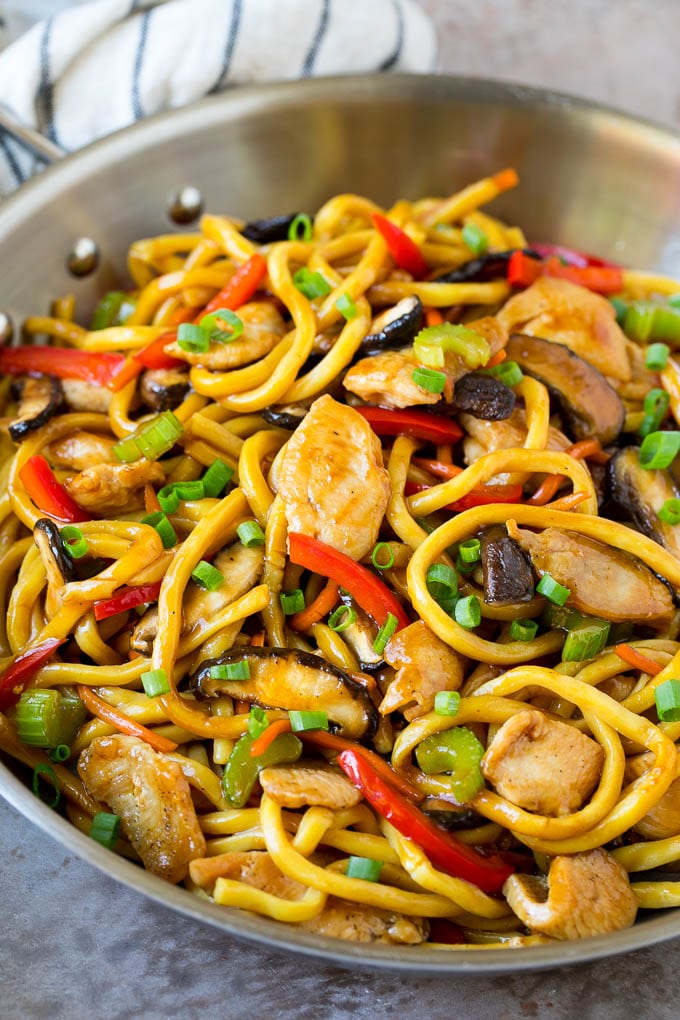 Stir Fry Noodles Recipe | Noodle Stir Fry #chicken #noodles #stirfry #mushrooms #dinner #sadud Stir fry noodles with chicken and vegetables in a savory sauce.
