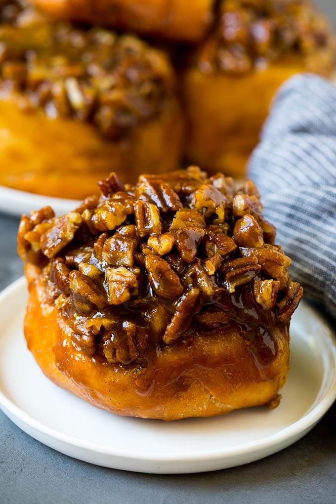 Sticky Buns Recipe | Sweet Rolls | Cinnamon Rolls #breakfast #brunch #cinnamon #pecans #sadud #bread Sticky buns topped with caramel and pecans.