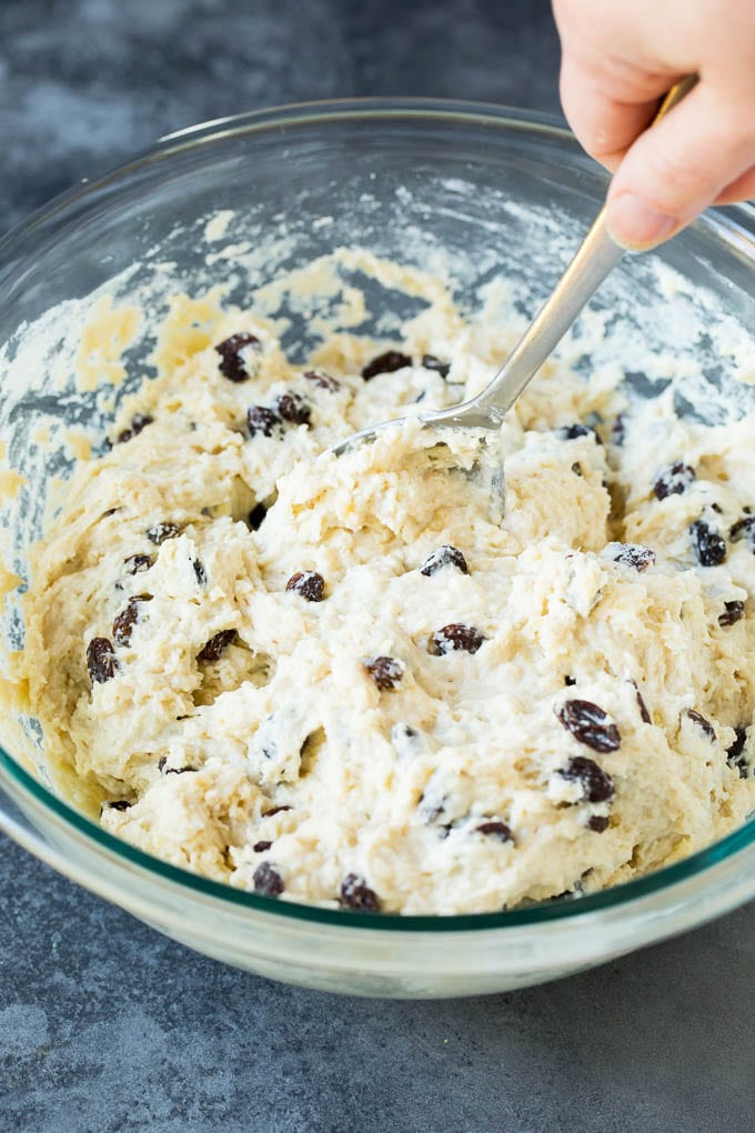 Irish Soda Bread Recipe #bread #baking #stpatricksday #sidedish #sadud A bowl of buttermilk bread dough.