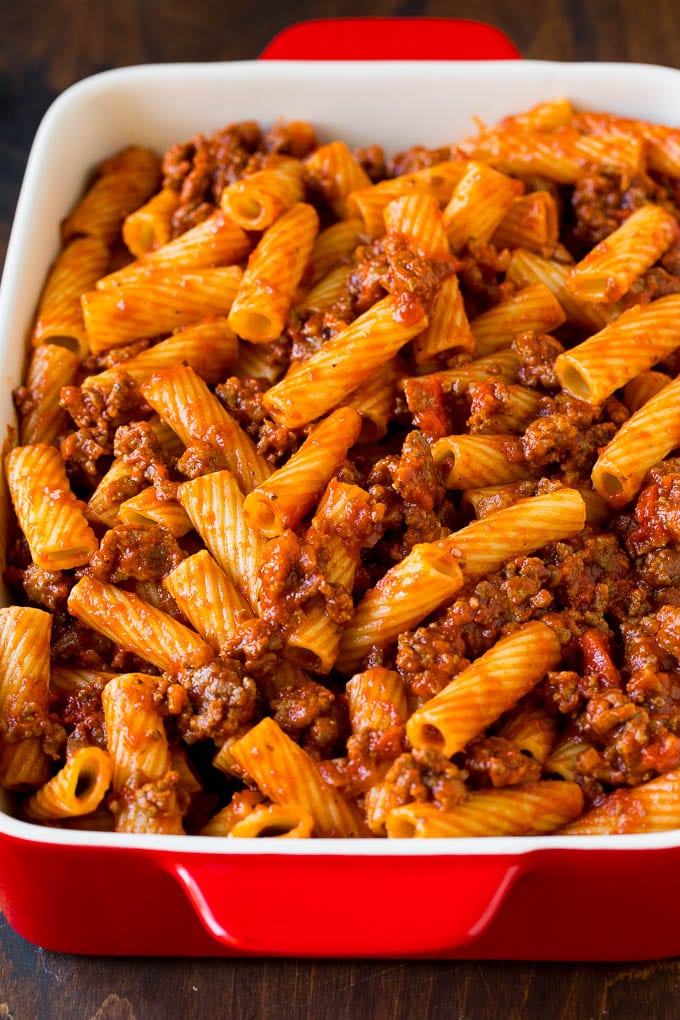 Baked Rigatoni Pasta #pasta #dinner #italianfood #groundbeef #sadud #casserole Rigatoni pasta tossed with meat sauce.