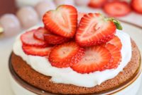 Healthy Strawberry Shortcake Mug Delight