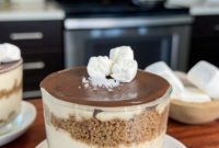 Healthy No-Bake S’mores Cheesecake Cups