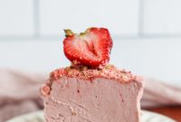 No Bake Vegan Strawberry Cheesecake