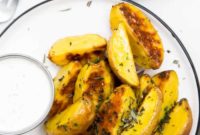 Crispy Rosemary Roasted Potatoes
