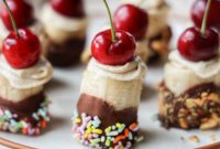 Icy Banana Split Bonbons