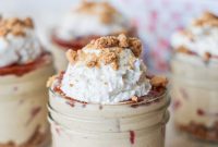 Healthy No Bake Strawberry Cheesecake Parfaits