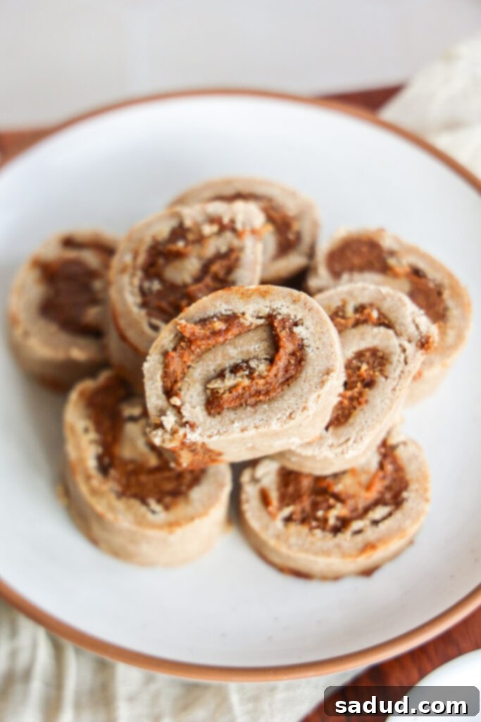 Erewhon Inspired No Bake Pumpkin Cinnamon Swirls 4 Raw vegan cinnamon rolls.
