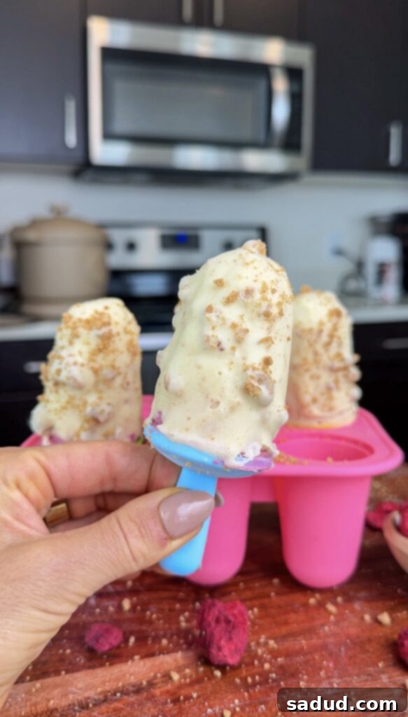 Frozen Yogurt Popsicles