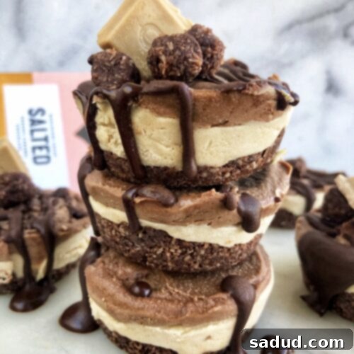 Raw Caramel Brownie Cheesecakes, ready to eat
