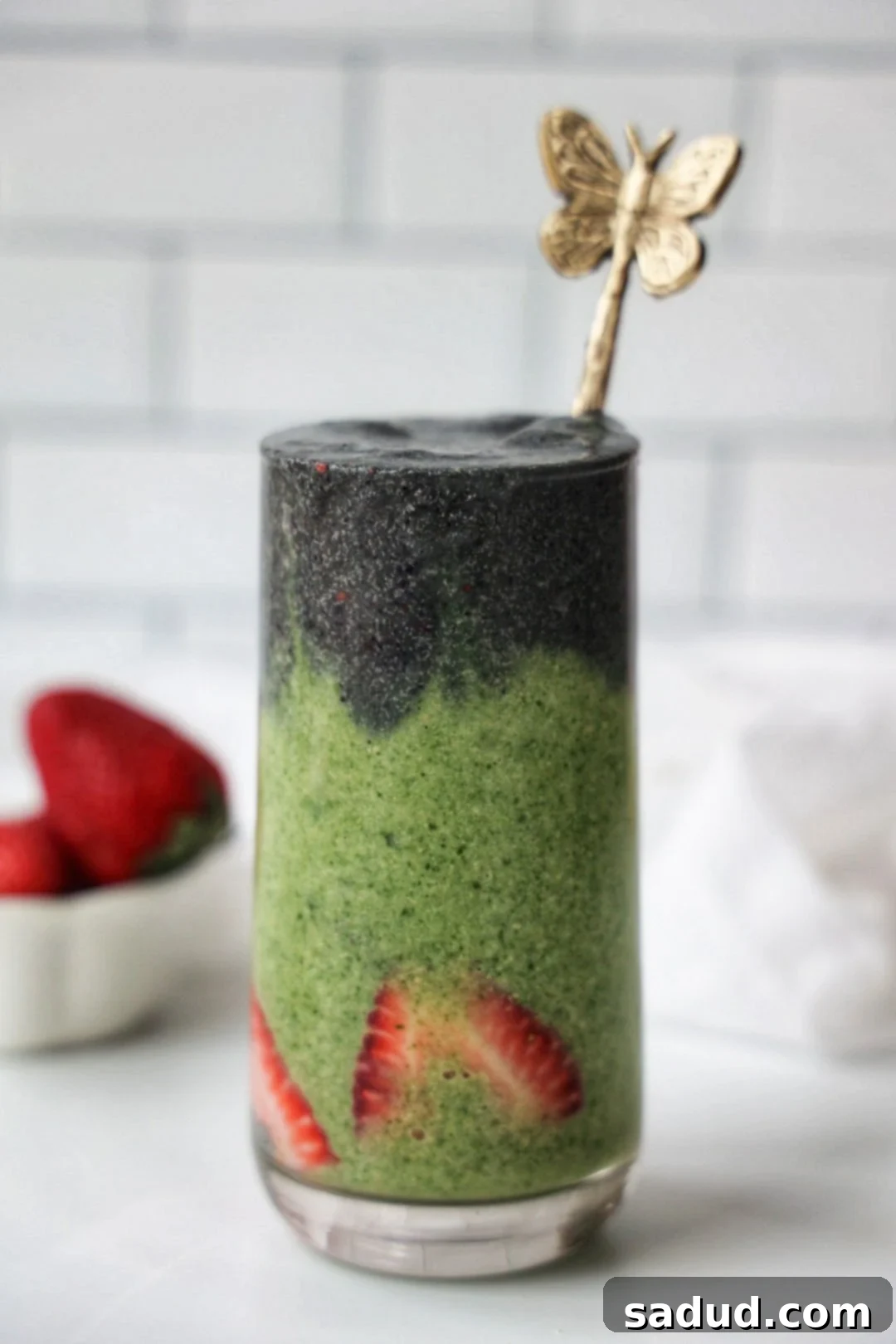 Healthy Aging Smoothie 2 A vibrant, healthy aging smoothie, rich in berries and leafy greens.