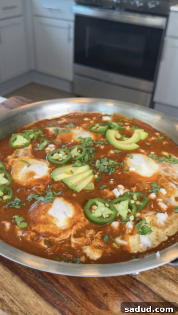 Ranchero Shakshuka 3 Healthy one pan Enchilada skillet with eggs or mexican shakshuka.